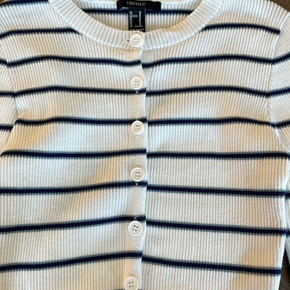 Forever 21 Button Down Ribbed Sweater - Picture 4 of 6